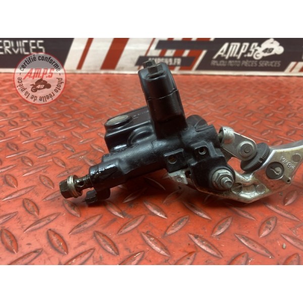 Maitre cylindre de frein avant 