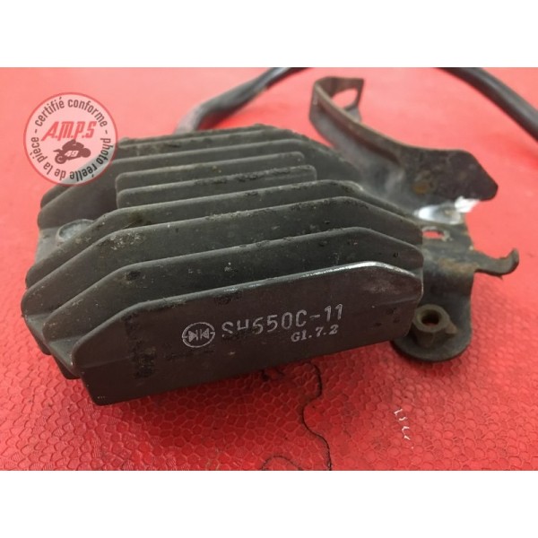 Regulateur de tensionFZS100002AN-970-DZH6-B01042055used