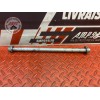 Axe de roue arriere 