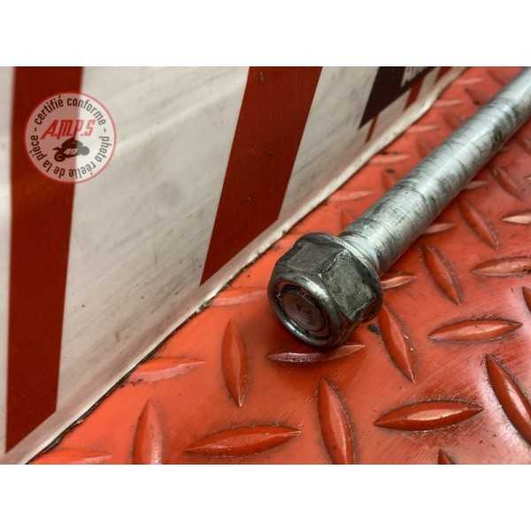 Axe de roue arriere 