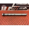 Axe de roue arriere 