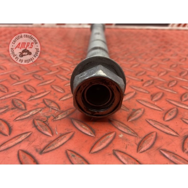 Axe de roue arriere 