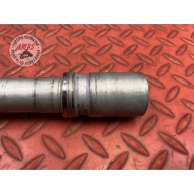 Axe de roue avant 
