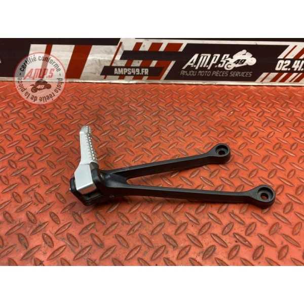Platine repose pied passager droite 