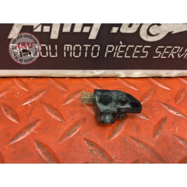 Contacteur de frein avant 