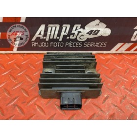 Regulateur de tension 