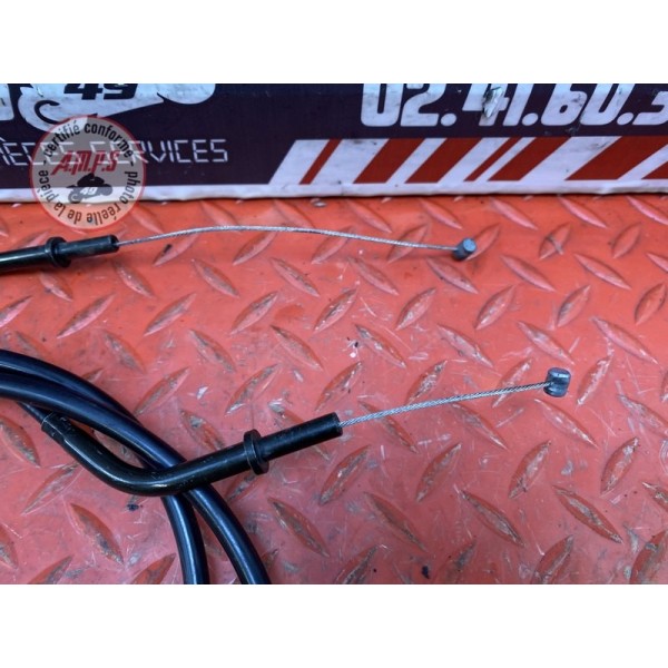 Cable d'accélérateur 