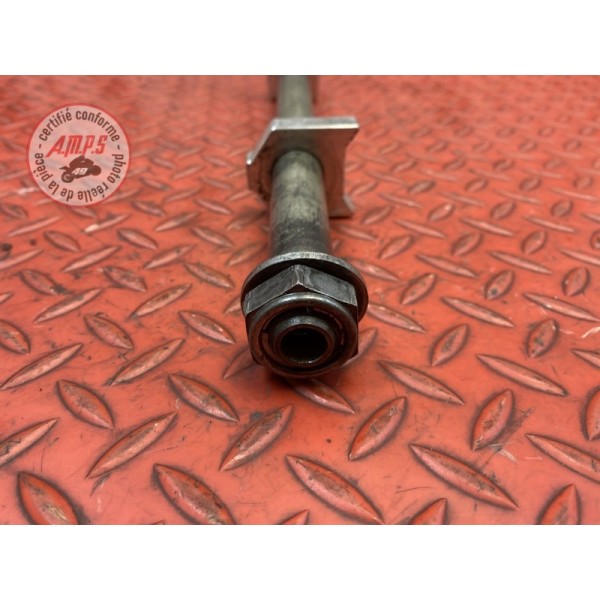 Axe de roue arriere 