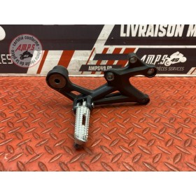 Platine repose pied droite 