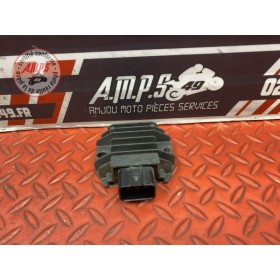 Regulateur de tension 