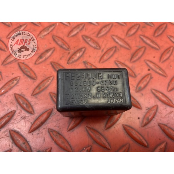 Relais de coupure moteur-centrale clignotante 