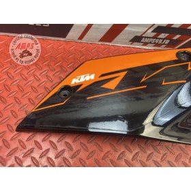 Ecope de carénage gauche 