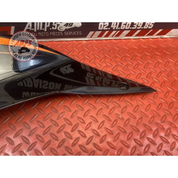 Ecope de carénage gauche 