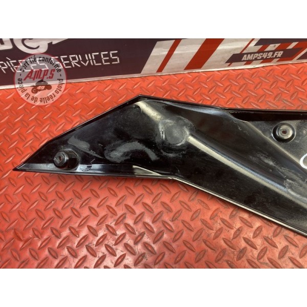 Ecope de carénage gauche 