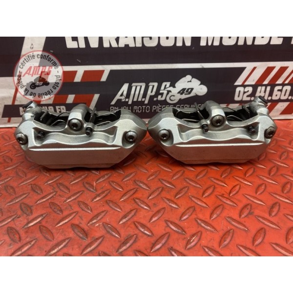 Paire d'étrier de frein avant 