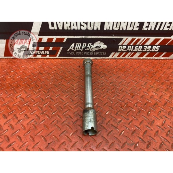 Axe de roue avant 