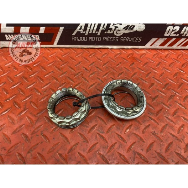 Entretoise de roue arriere + ecrou 