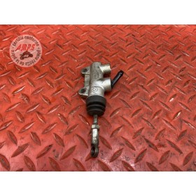 Maitre cylindre de frein arriere 