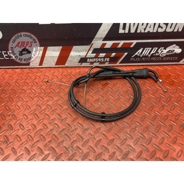 Cable d'accélérateur 