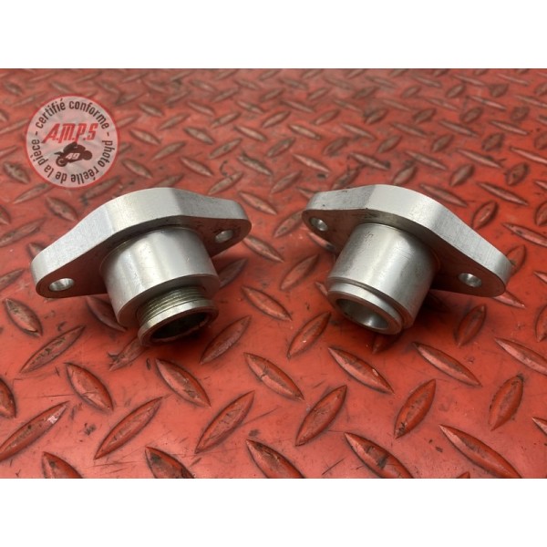 Entretoise d'axe de bras oscillant 