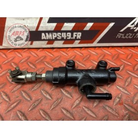 Maitre cylindre de frein arriere 