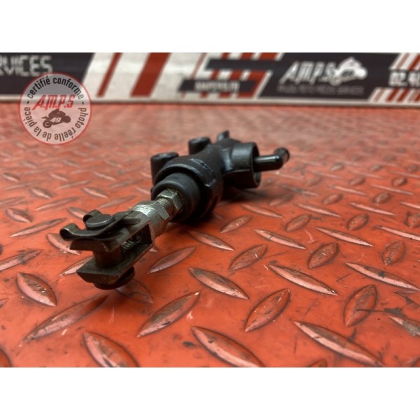 Maitre cylindre de frein arriere 