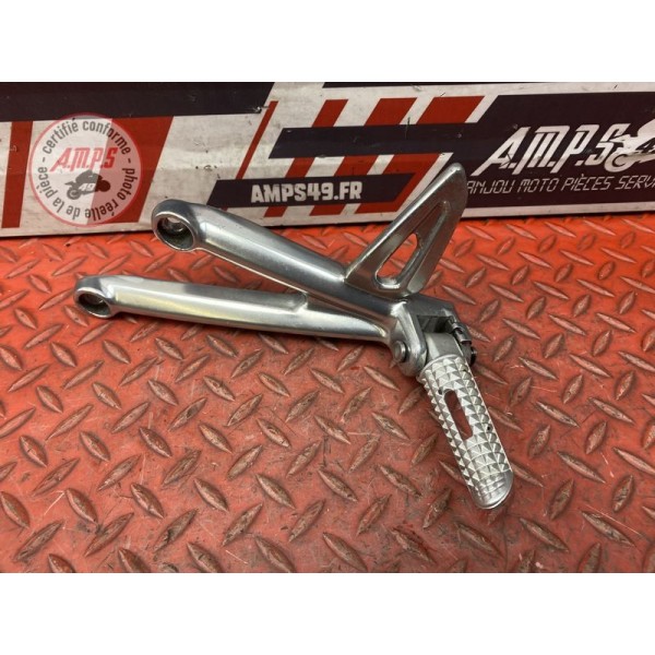 Platine repose pied passager gauche 