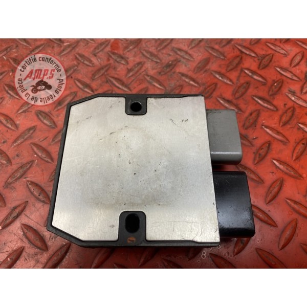 Regulateur de tension 