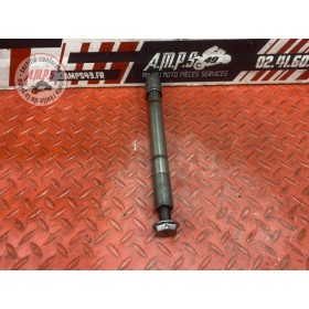 Axe de roue avant 