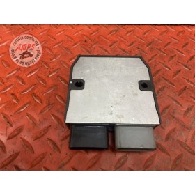 Regulateur de tension 