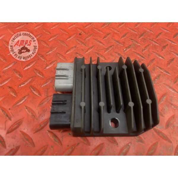 Regulateur de tension 
