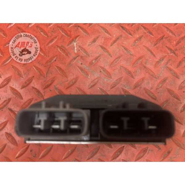 Regulateur de tension 