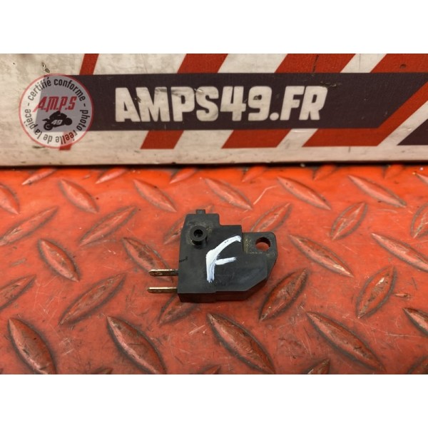 Contacteur de frein avant 