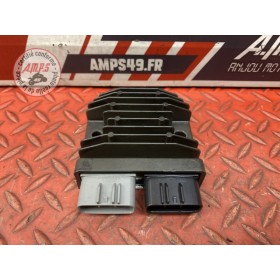 Regulateur de tension 