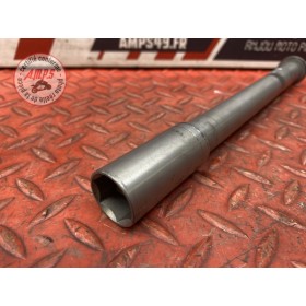 Axe de roue avant 