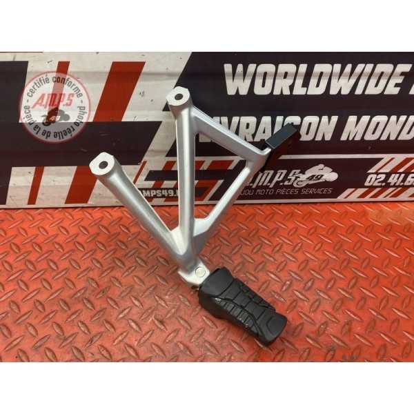 Platine repose pied passager gauche