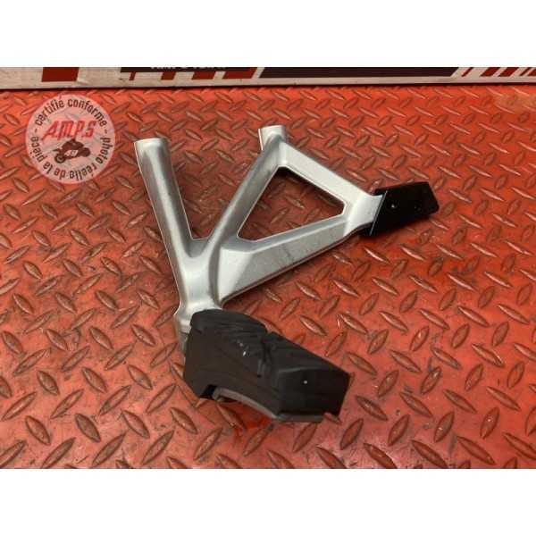 Platine repose pied passager gauche 
