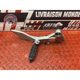 Platine repose pied droite 