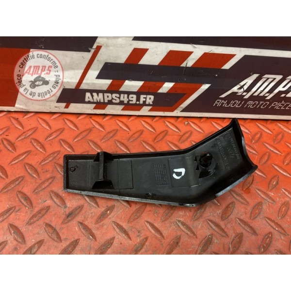 Ecope de radiateur droit 