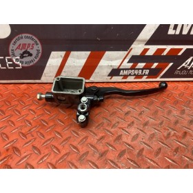 Maitre cylindre de frein avant 