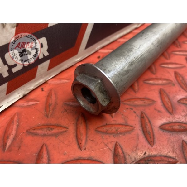 Axe de roue avant 