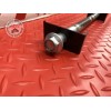Axe de roue arriere