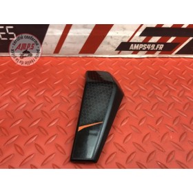 Ecope de radiateur gauche 