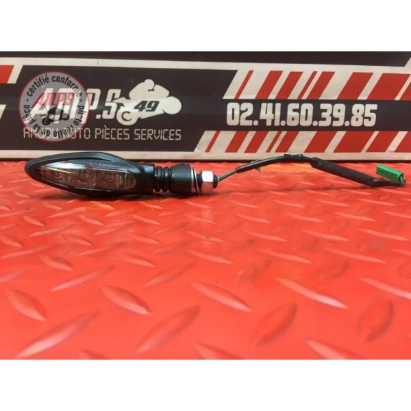 Clignotant avant gauche 