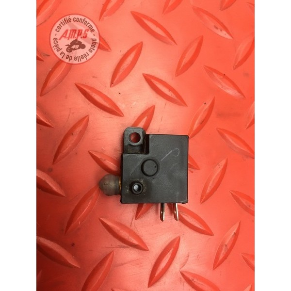 Contacteur de frein avant 