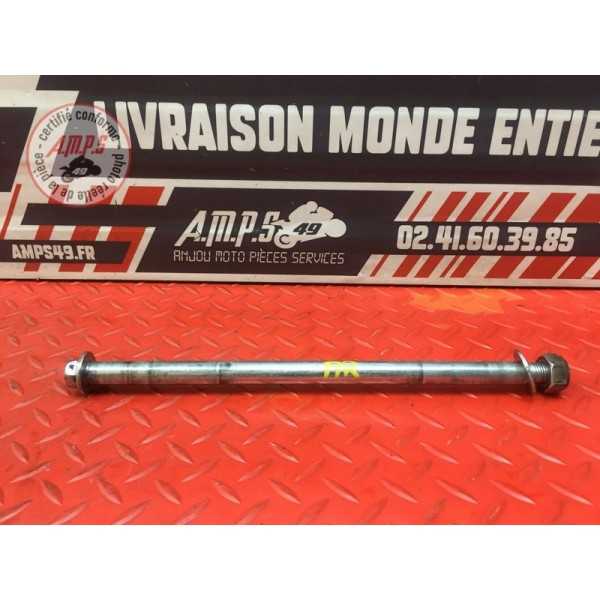 Axe de roue arriere 