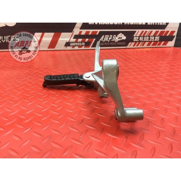 Platine repose pied droite 