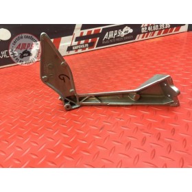 Platine repose pied passager gauche 