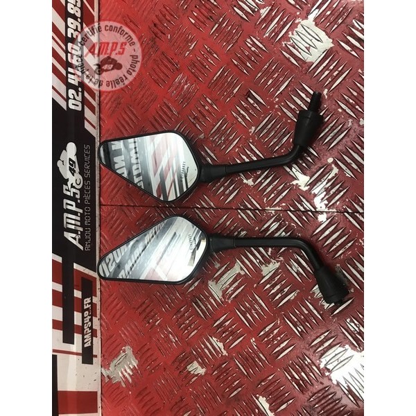 Paire de retroviseur adaptable 