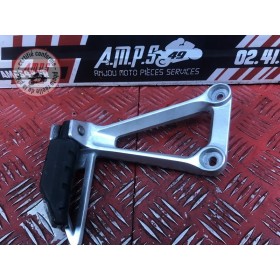 Platine repose pied passager gauche 